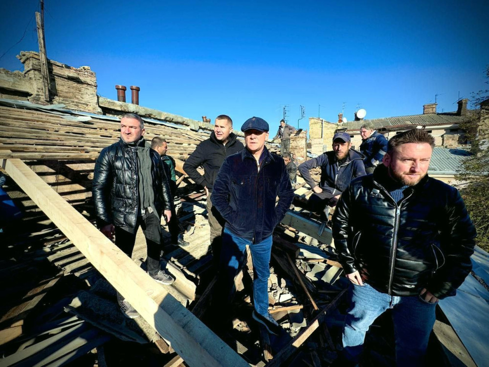 1560 image for slide