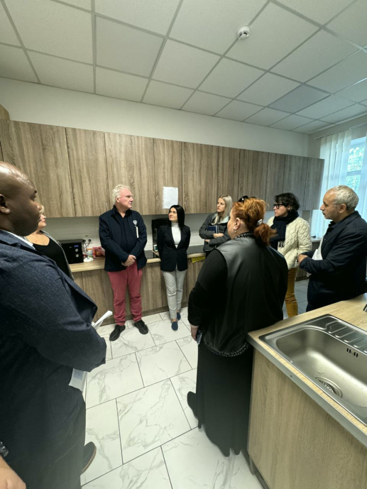 1725 image for slide