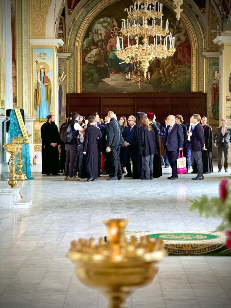 1744 image for slide