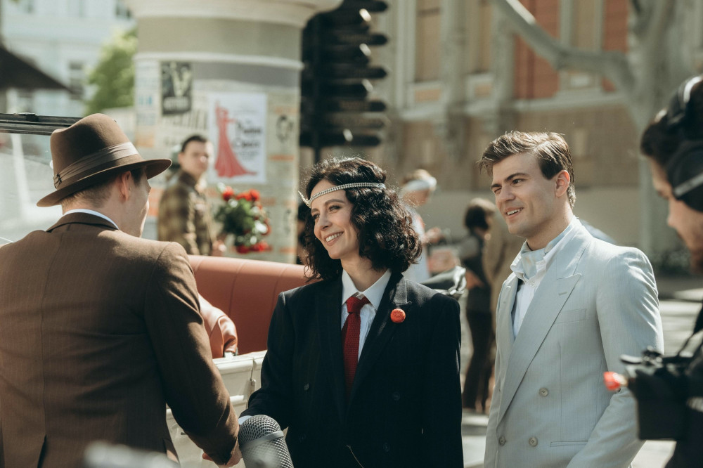 4370 image for slide