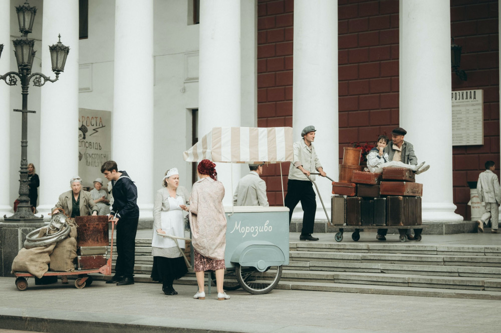 4372 image for slide