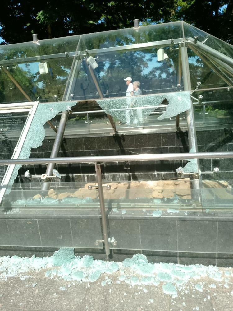 4534 image for slide