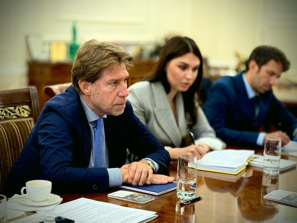 6961 image for slide