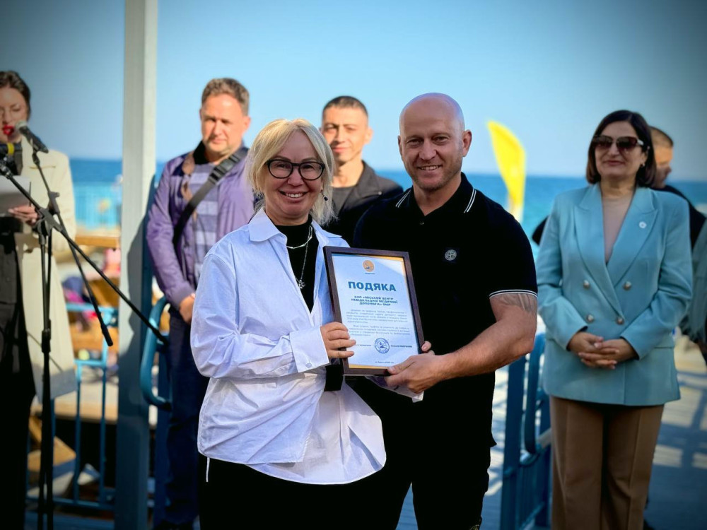 6999 image for slide