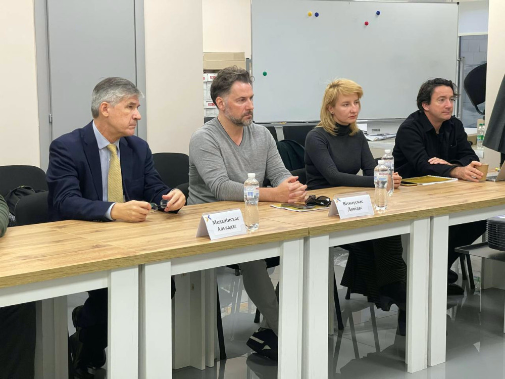 7668 image for slide