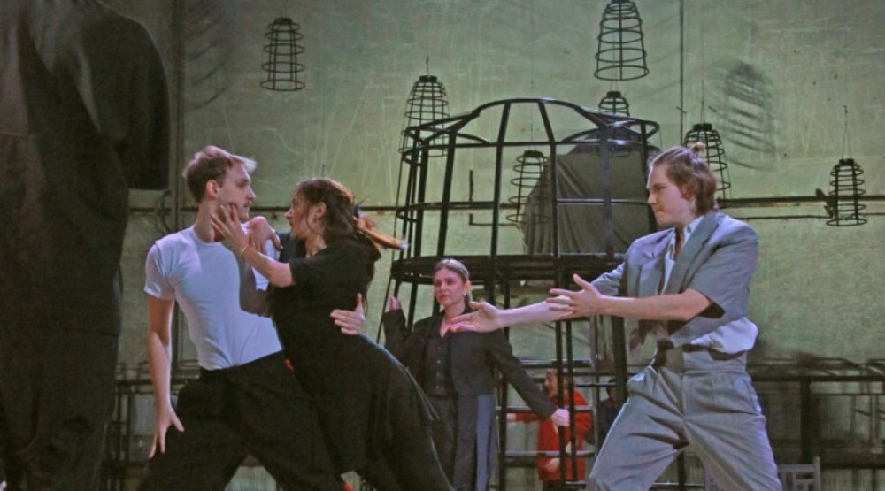 7711 image for slide