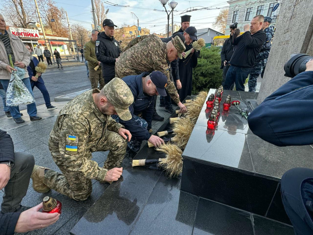 7868 image for slide