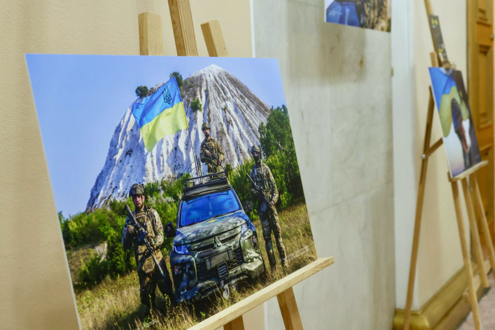 8221 image for slide