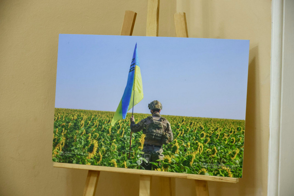 8223 image for slide